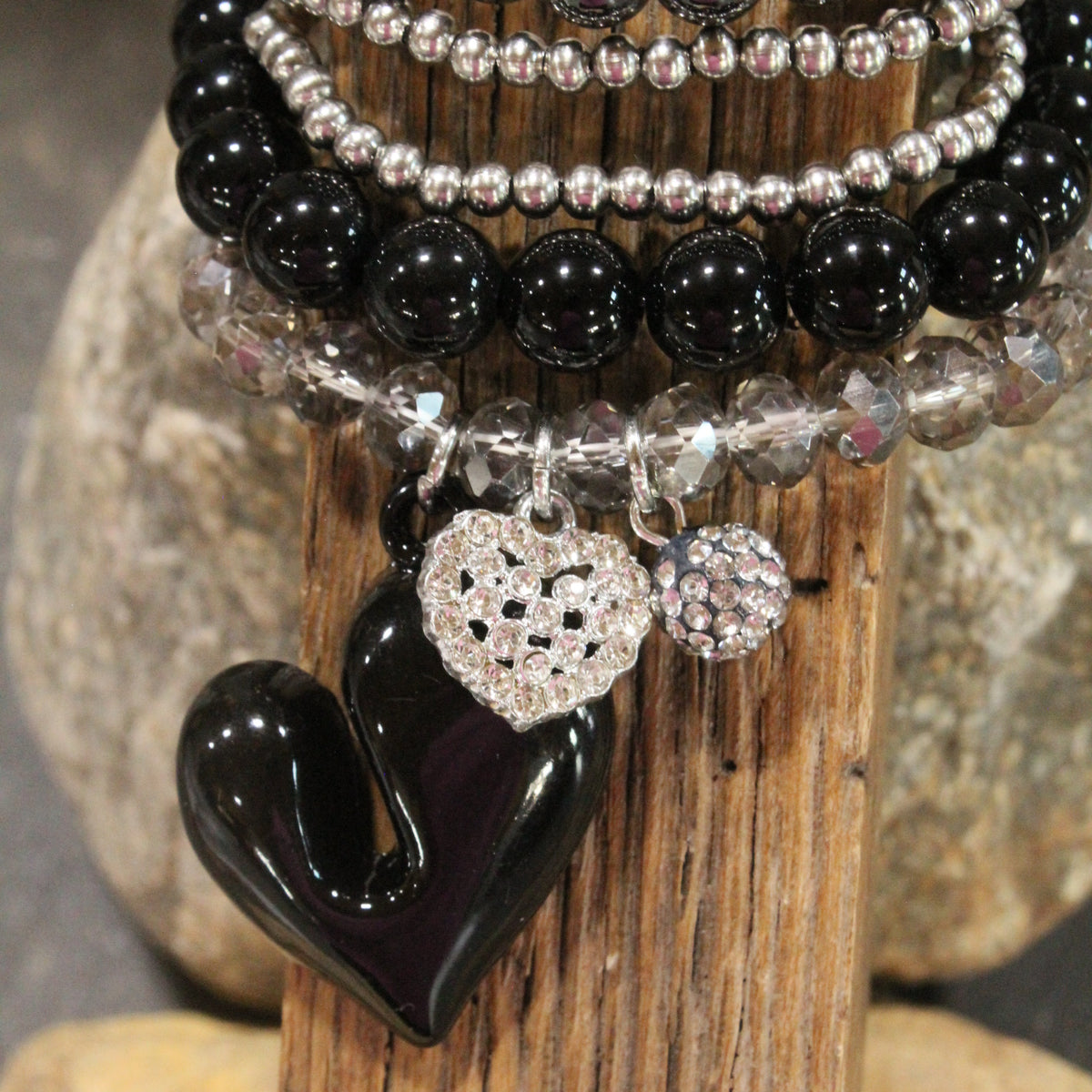 Back In Black Heart Stretch Bracelet Set