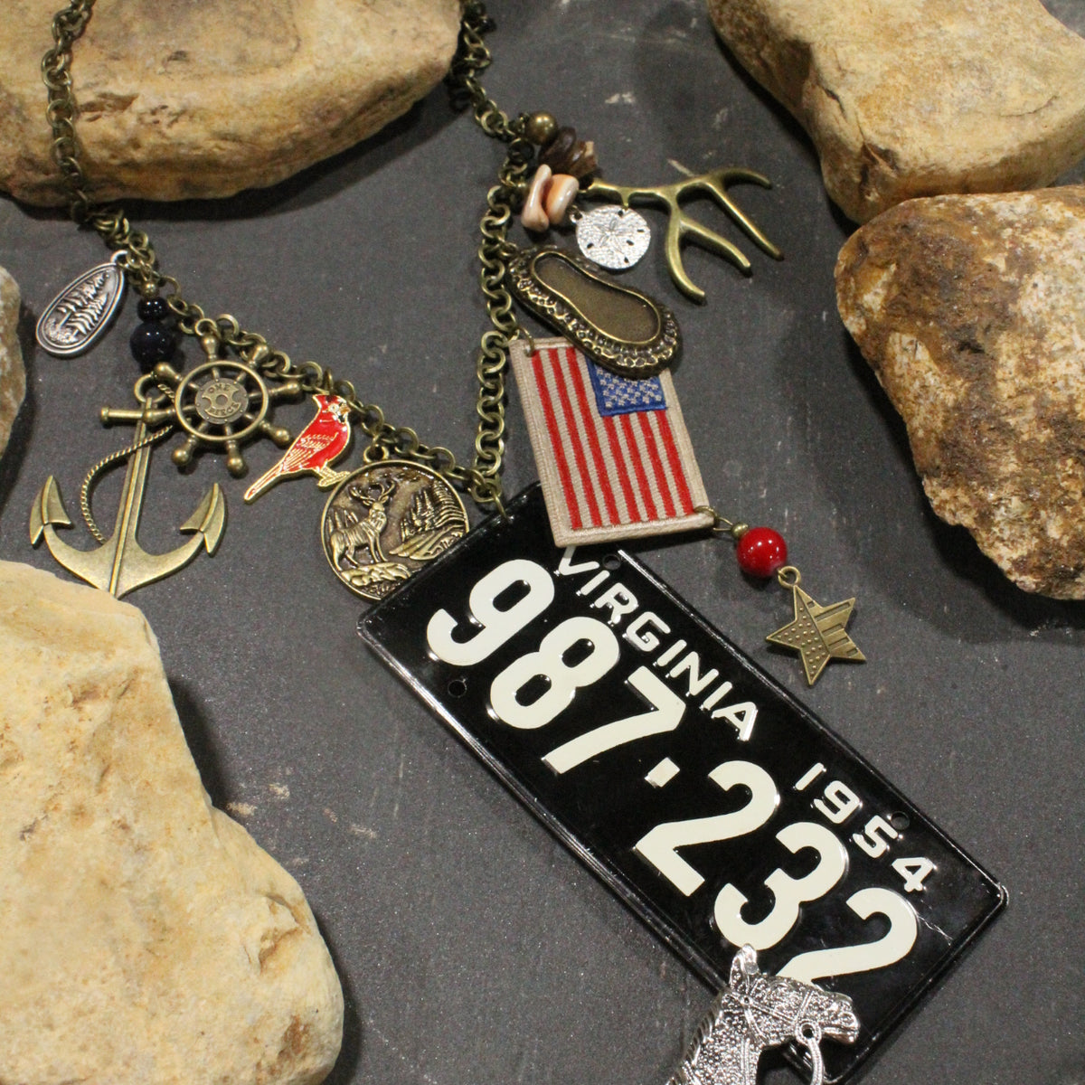 Travel Time In Virginia Necklace