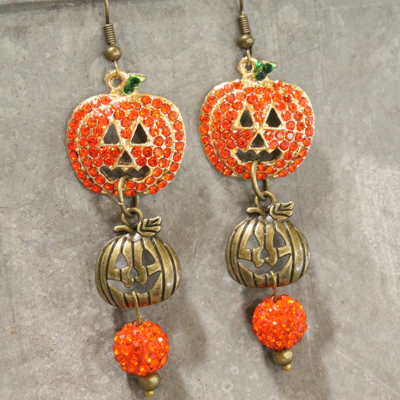 Jack-O-Lantern Diva's Dangle Earrings
