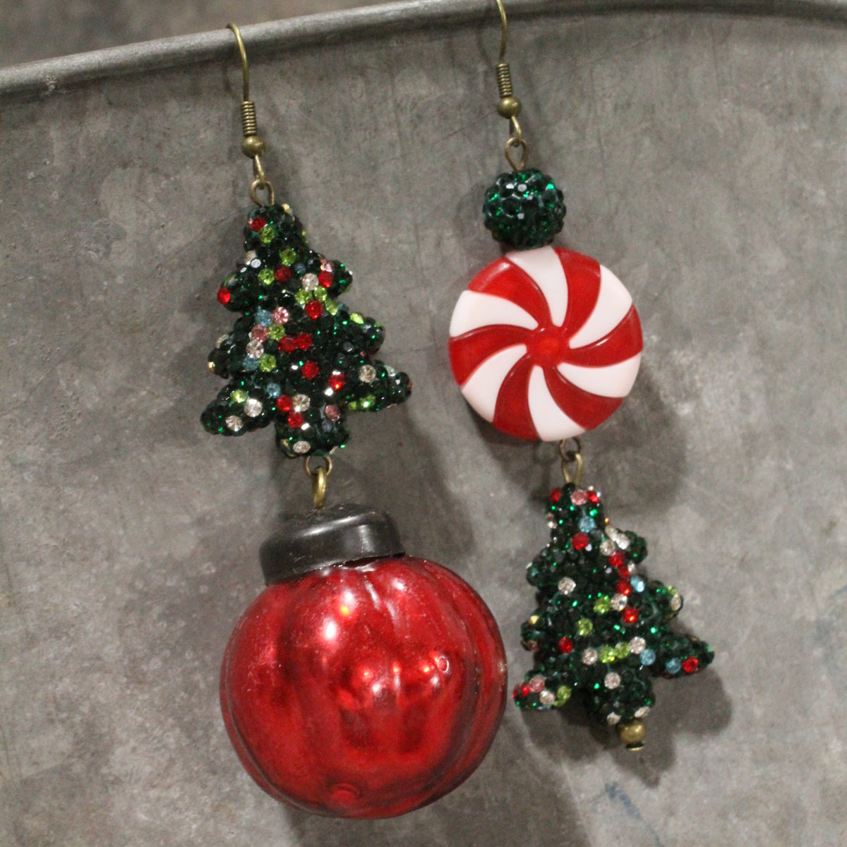Sleigh Ride Santa Dangle Earrings