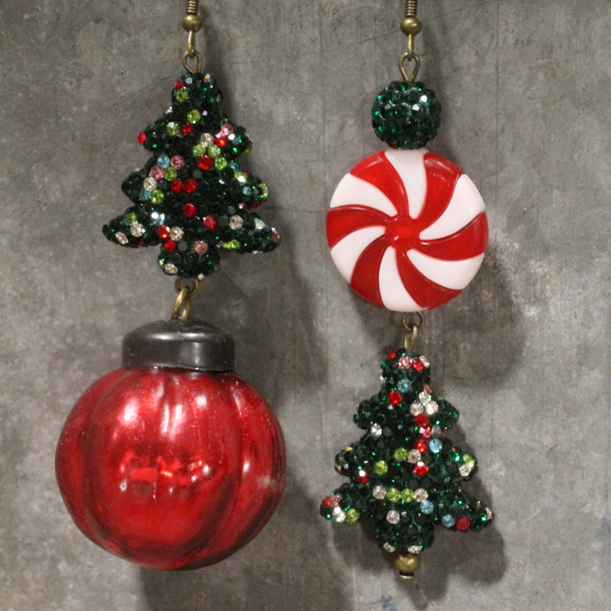 Sleigh Ride Santa Dangle Earrings