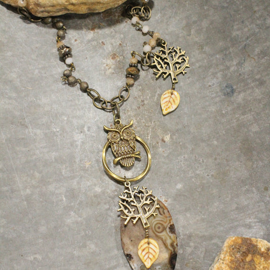 Hooo's Hootin' Owl & Stone Charming Leaf Necklace