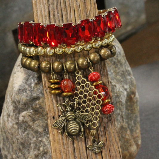 Sweet As Can Bee Charm'd Bracelet Set