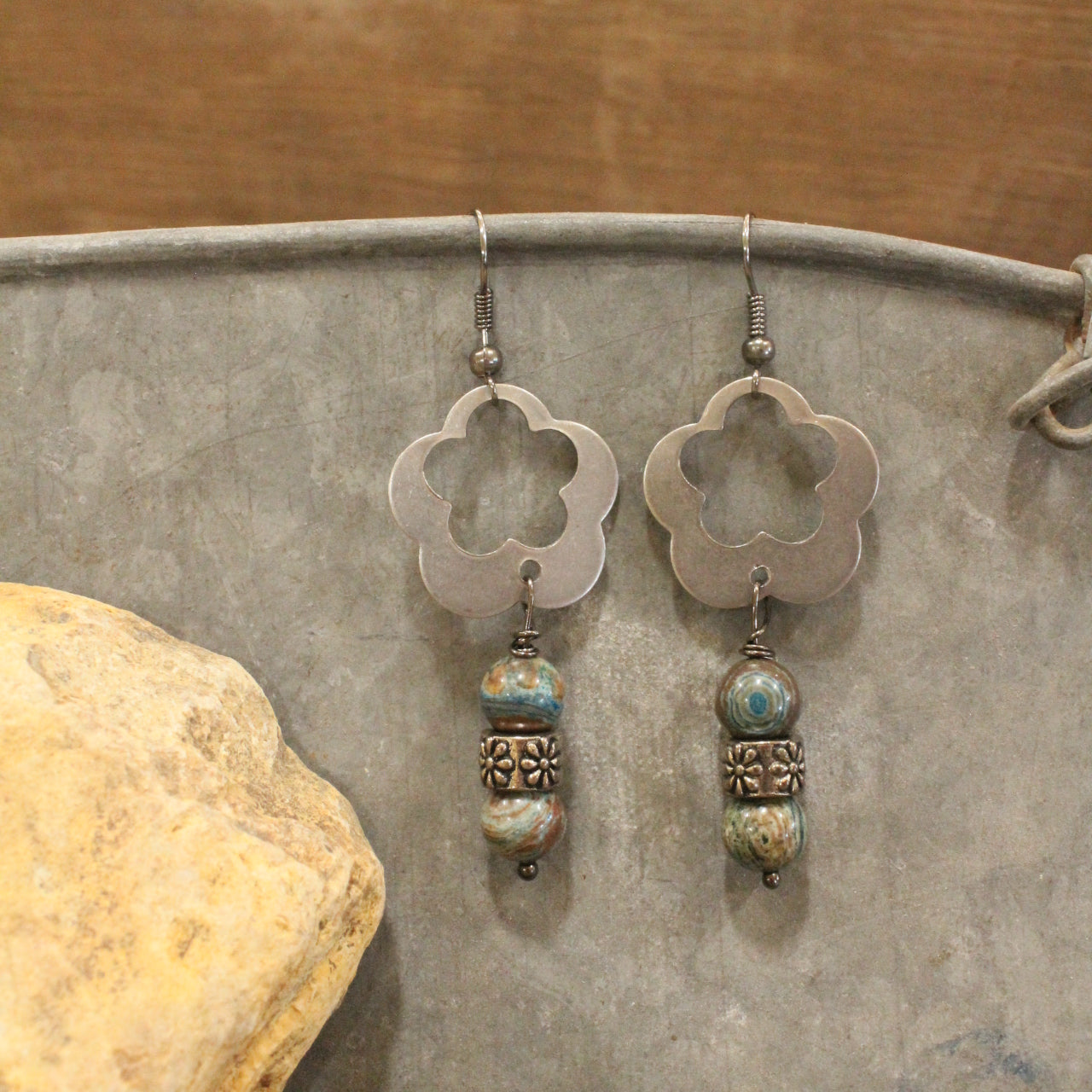 Rocky Side Dangle Earrings