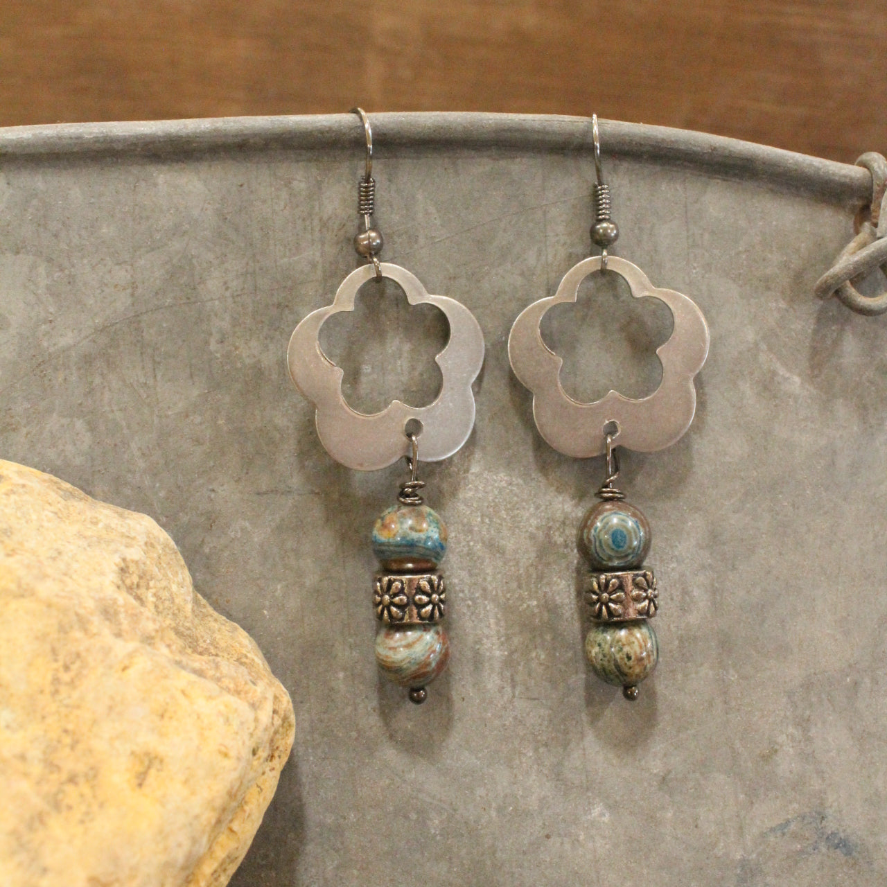 Rocky Side Dangle Earrings