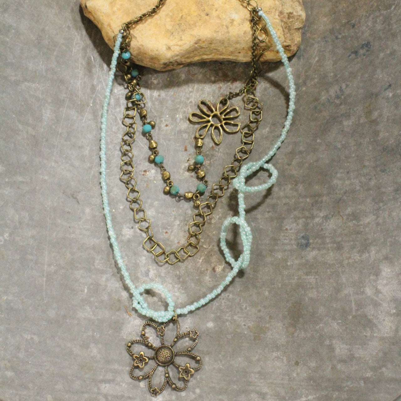 Hammered Wildflower & Glass Layered Pendant Drop Necklace