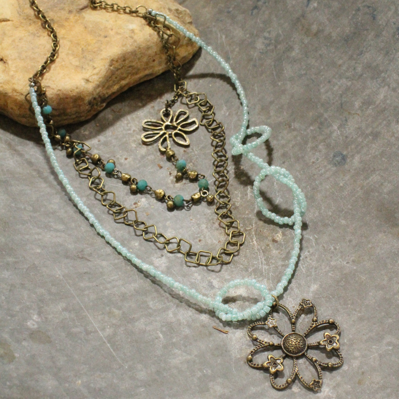 Hammered Wildflower & Glass Layered Pendant Drop Necklace