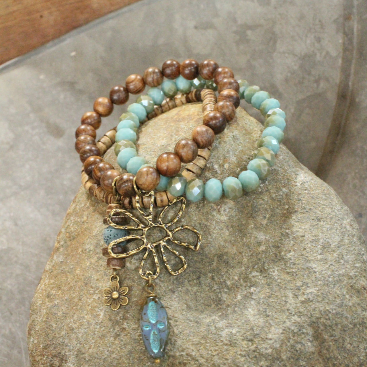 Hammered Wildflower & Czech Layered Pendant Drop Stretch Bracelet Set