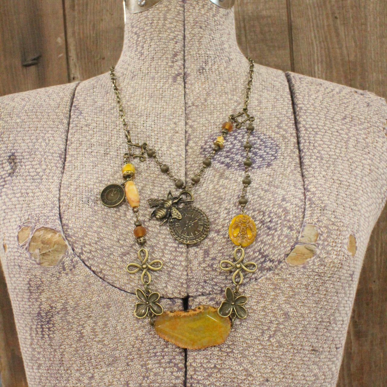 Time To BUZZZ & Bloom Pendant Layered Necklace