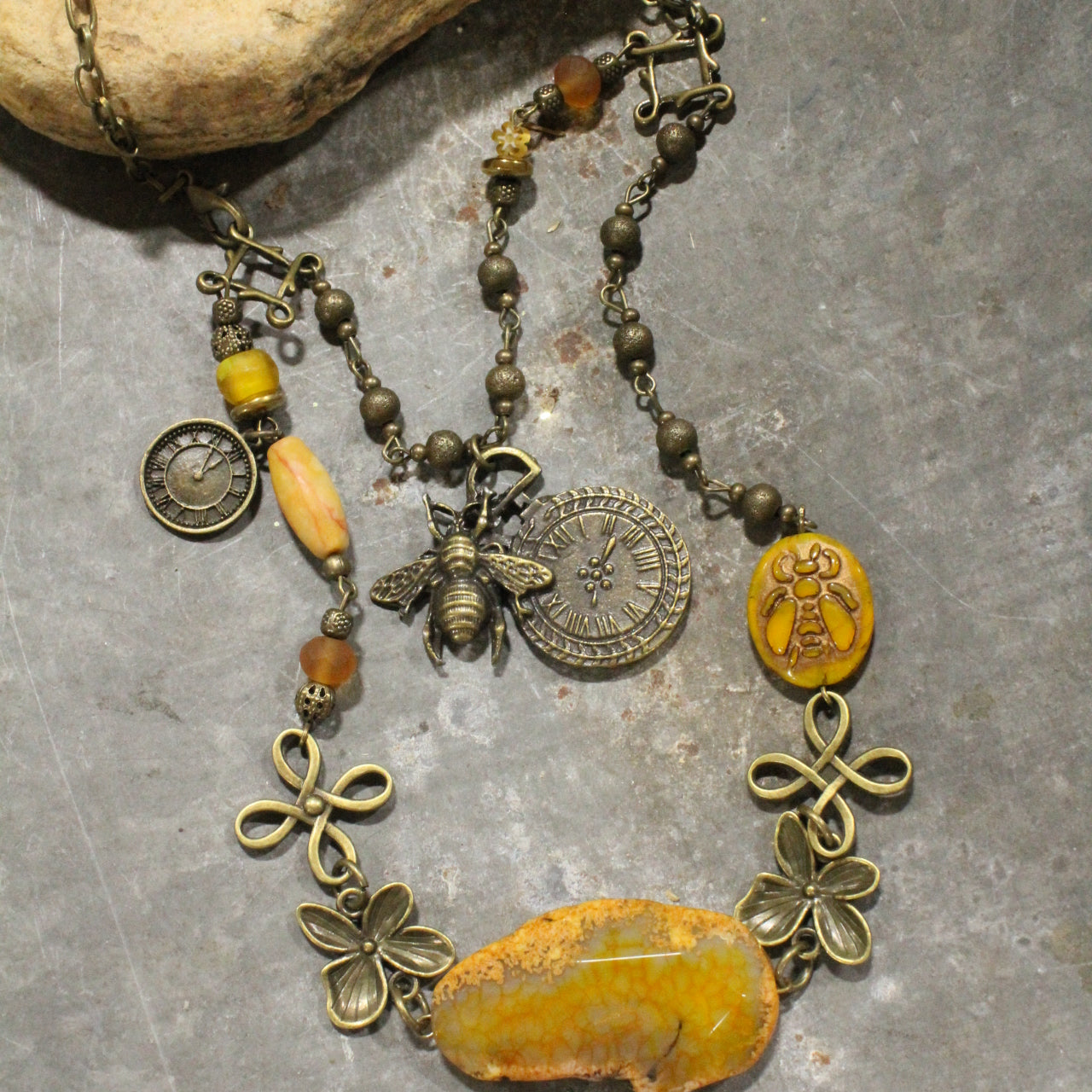 Time To BUZZZ & Bloom Pendant Layered Necklace