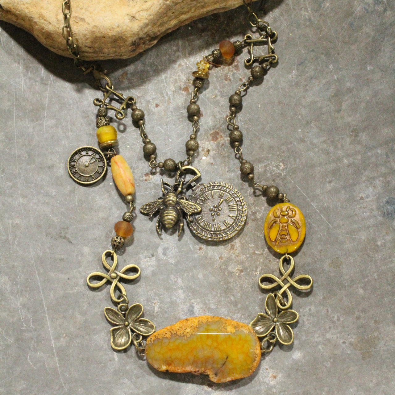 Time To BUZZZ & Bloom Pendant Layered Necklace