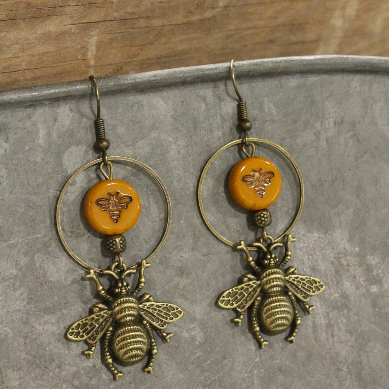 Time To BUZZZ & Bloom Pendant Earrings