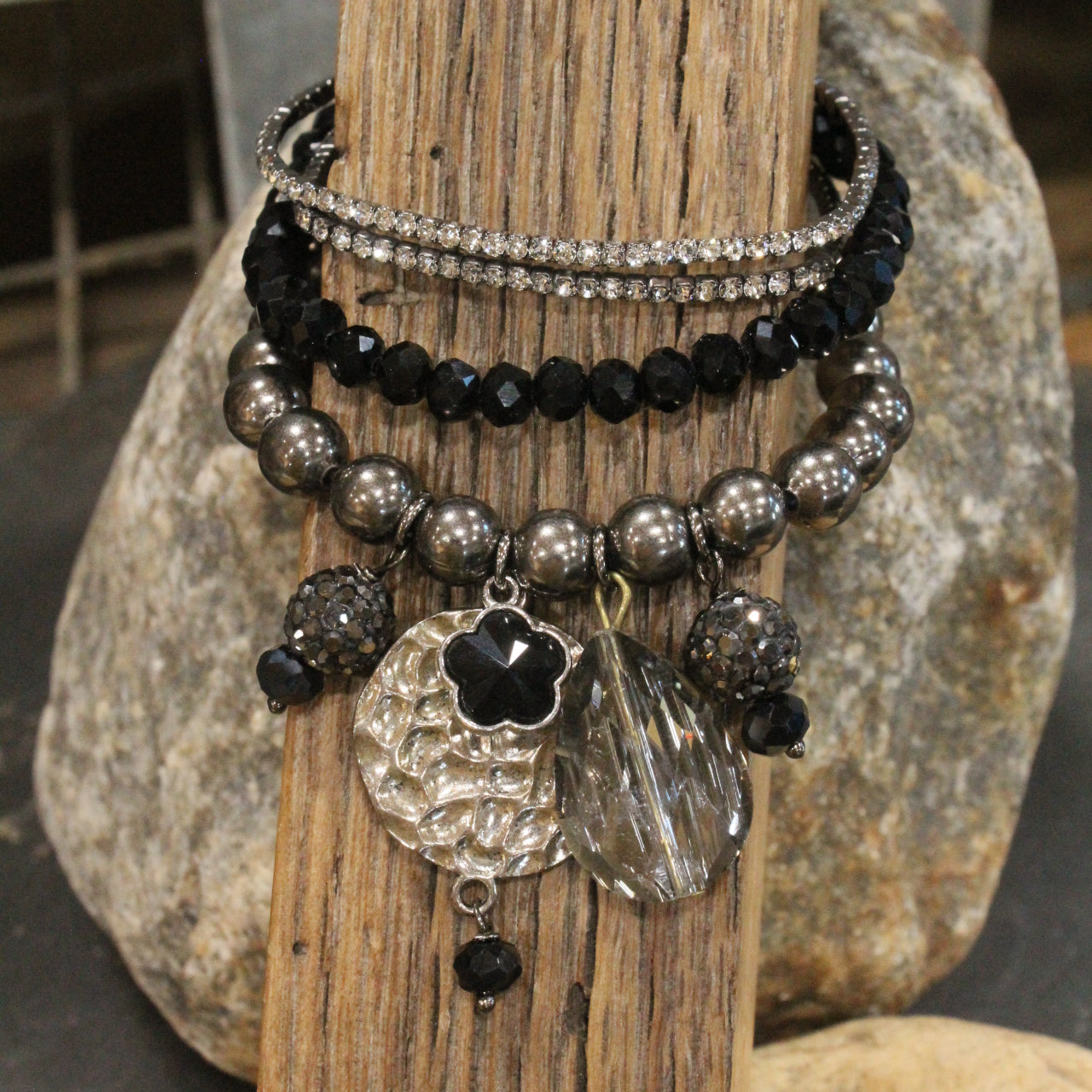 Gliding Gunmetal Dragonfly Bracelet Set