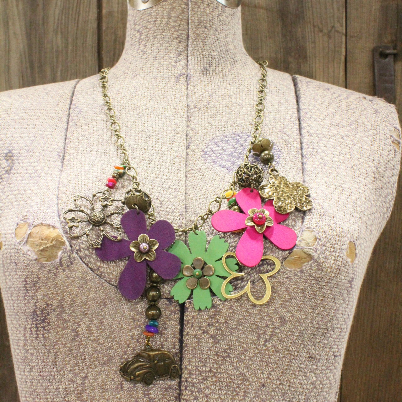 Groovy & Fun Flower Charming Necklace