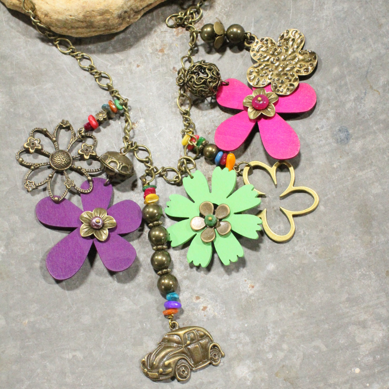 Groovy & Fun Flower Charming Necklace