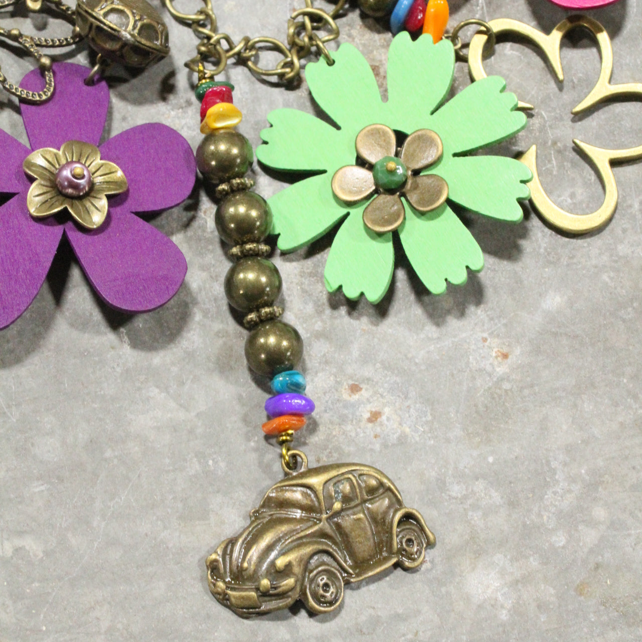 Groovy & Fun Flower Charming Necklace