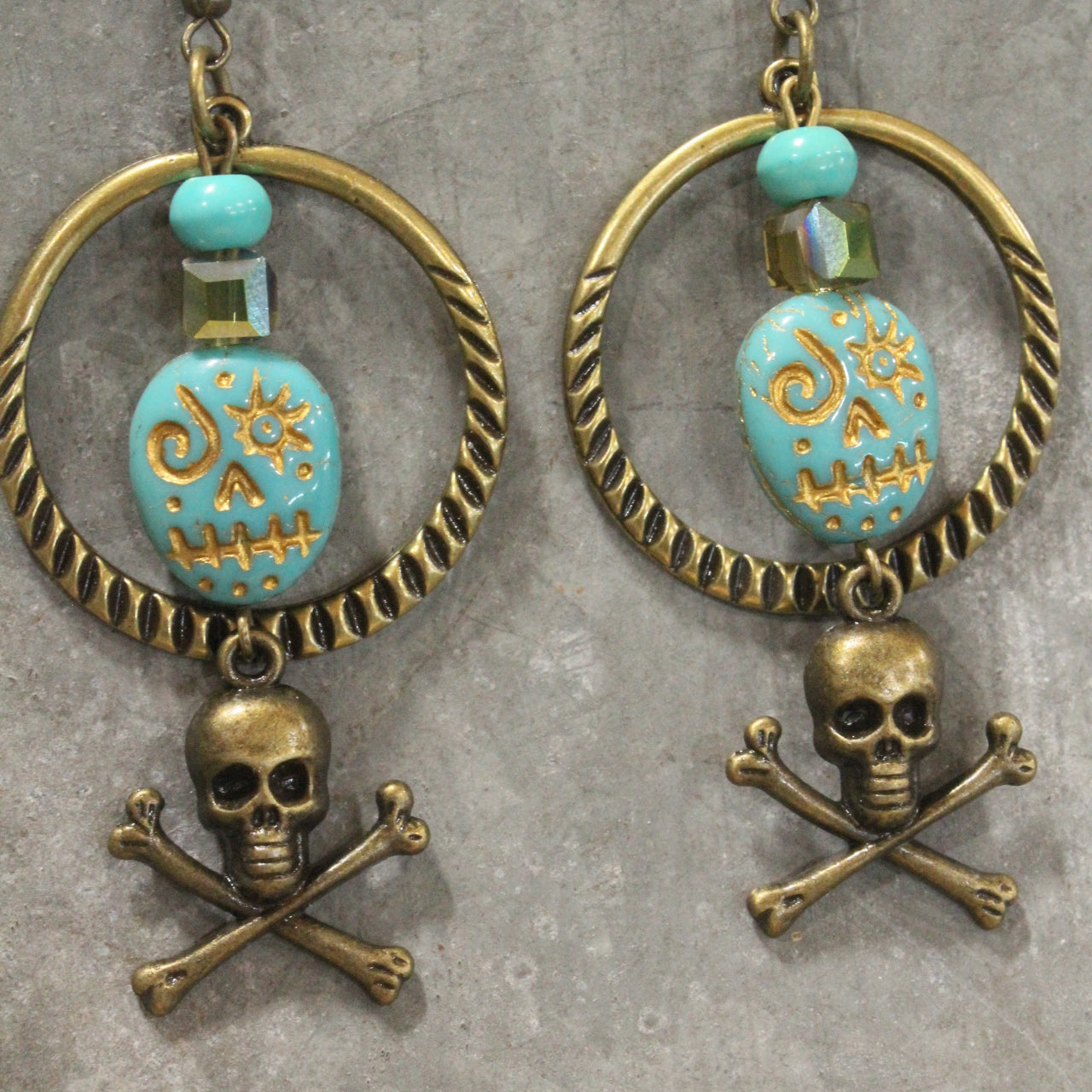 Skull & Cross Bones Dangle Drop Earrings